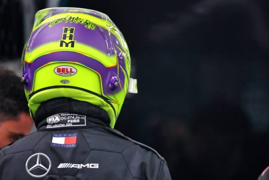 Lewis Hamilton (GBR) Mercedes AMG F1.
20.09.2024. Formula 1 World Championship, Rd 18, Singapore Grand Prix, Marina Bay Street Circuit, Singapore, Practice Day.
- www.xpbimages.com, EMail: requests@xpbimages.com © Copyright: Batchelor / XPB Images