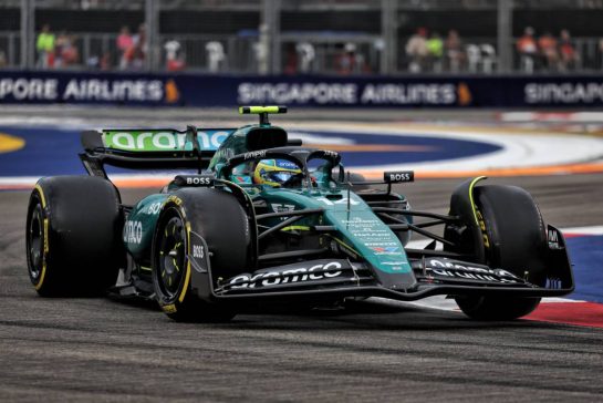 Fernando Alonso (ESP) Aston Martin F1 Team AMR24.
21.09.2024. Formula 1 World Championship, Rd 18, Singapore Grand Prix, Marina Bay Street Circuit, Singapore, Qualifying Day.
- www.xpbimages.com, EMail: requests@xpbimages.com © Copyright: Moy / XPB Images