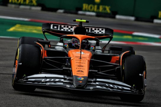 Lando Norris (GBR) McLaren MCL38.
21.09.2024. Formula 1 World Championship, Rd 18, Singapore Grand Prix, Marina Bay Street Circuit, Singapore, Qualifying Day.
- www.xpbimages.com, EMail: requests@xpbimages.com © Copyright: Coates / XPB Images