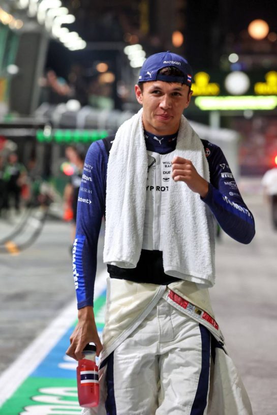 Alexander Albon (THA) Williams Racing on the grid.
22.09.2024. Formula 1 World Championship, Rd 18, Singapore Grand Prix, Marina Bay Street Circuit, Singapore, Race Day.
- www.xpbimages.com, EMail: requests@xpbimages.com © Copyright: Moy / XPB Images