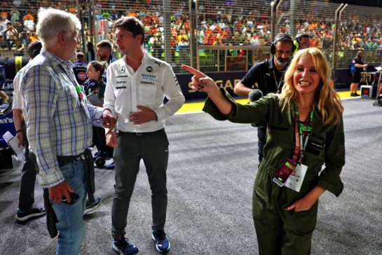 Kylie Minogue (AUS) Singer on the grid.
22.09.2024. Formula 1 World Championship, Rd 18, Singapore Grand Prix, Marina Bay Street Circuit, Singapore, Race Day.
- www.xpbimages.com, EMail: requests@xpbimages.com © Copyright: Batchelor / XPB Images