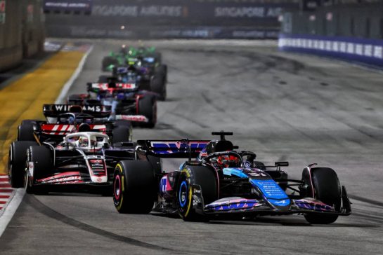 Esteban Ocon (FRA) Alpine F1 Team A524.
22.09.2024. Formula 1 World Championship, Rd 18, Singapore Grand Prix, Marina Bay Street Circuit, Singapore, Race Day.
- www.xpbimages.com, EMail: requests@xpbimages.com © Copyright: Charniaux / XPB Images