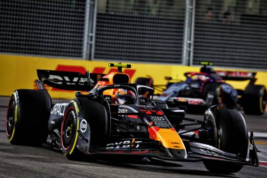 Sergio Perez (MEX) Red Bull Racing RB20.
22.09.2024. Formula 1 World Championship, Rd 18, Singapore Grand Prix, Marina Bay Street Circuit, Singapore, Race Day.
- www.xpbimages.com, EMail: requests@xpbimages.com © Copyright: Coates / XPB Images