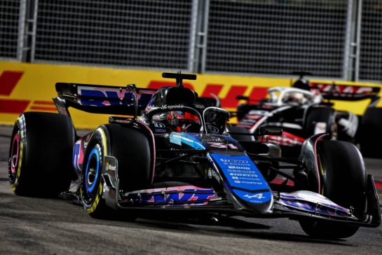 Esteban Ocon (FRA) Alpine F1 Team A524.
22.09.2024. Formula 1 World Championship, Rd 18, Singapore Grand Prix, Marina Bay Street Circuit, Singapore, Race Day.
- www.xpbimages.com, EMail: requests@xpbimages.com © Copyright: Coates / XPB Images