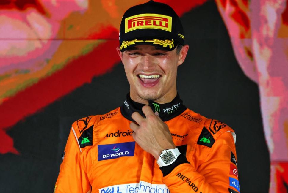 Race winner Lando Norris (GBR) McLaren celebrates on the podium. 22.09.2024. Formula 1 World Championship, Rd 18, Singapore Grand Prix, Marina Bay Street Circuit, Singapore, Race Day. - www.xpbimages.com, EMail: requests@xpbimages.com © Copyright: Batchelor / XPB Images
