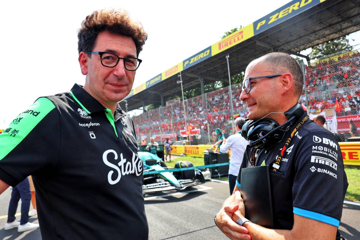 Sauber COO Mattia Binotto on the grid at Monza with Alpine technical director David Sanchez.