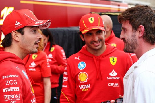 Charles Leclerc (MON) Ferrari and Carlos Sainz Jr (ESP) Ferrari with Paul Mescal (IRE) Actor.
17.10.2024. Formula 1 World Championship, Rd 19, United States Grand Prix, Austin, Texas, USA, Preparation Day.
- www.xpbimages.com, EMail: requests@xpbimages.com © Copyright: Coates / XPB Images