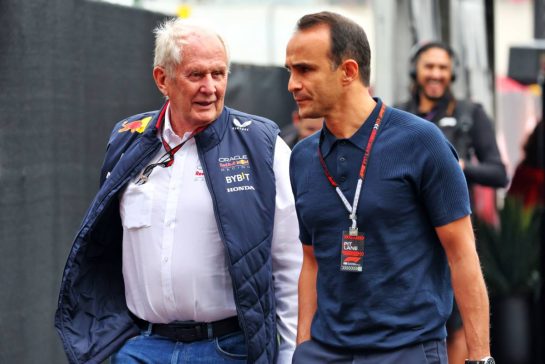 (L to R): Dr Helmut Marko (AUT) Red Bull Motorsport Consultant with Oliver Mintzlaff (GER) Red Bull Managing Director.
18.10.2024. Formula 1 World Championship, Rd 19, United States Grand Prix, Austin, Texas, USA, Sprint Qualifying Day
- www.xpbimages.com, EMail: requests@xpbimages.com © Copyright: Batchelor / XPB Images