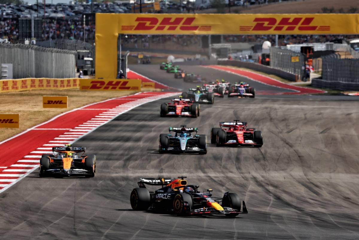 Max Verstappen (NLD) Red Bull Racing RB20 leads at the start of Sprint.
19.10.2024. Formula 1 World Championship, Rd 19, United States Grand Prix, Austin, Texas, USA, Sprint and Qualifying Day.
- www.xpbimages.com, EMail: requests@xpbimages.com © Copyright: Coates / XPB Images