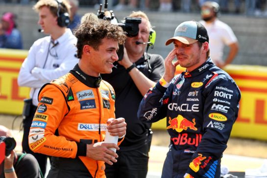 (L to R): third placed Lando Norris (GBR) McLaren with Sprint winner Max Verstappen (NLD) Red Bull Racing in parc ferme.
19.10.2024. Formula 1 World Championship, Rd 19, United States Grand Prix, Austin, Texas, USA, Sprint and Qualifying Day.
- www.xpbimages.com, EMail: requests@xpbimages.com © Copyright: Moy / XPB Images