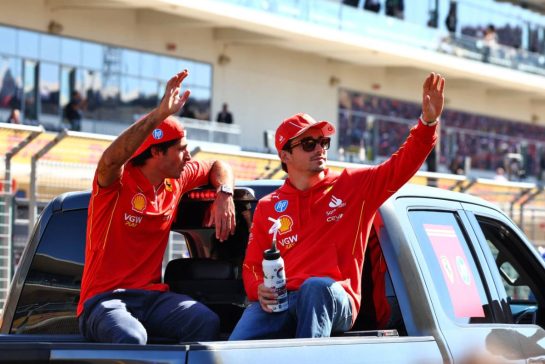 (L to R): Carlos Sainz Jr (ESP) Ferrari and Charles Leclerc (MON) Ferrari on the drivers' parade.
20.10.2024. Formula 1 World Championship, Rd 19, United States Grand Prix, Austin, Texas, USA, Race Day.
- www.xpbimages.com, EMail: requests@xpbimages.com © Copyright: Coates / XPB Images