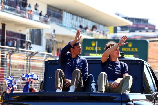 (L to R): Alexander Albon (THA) Williams Racing and Franco Colapinto (ARG) Williams Racing on the drivers' parade.
20.10.2024. Formula 1 World Championship, Rd 19, United States Grand Prix, Austin, Texas, USA, Race Day.
- www.xpbimages.com, EMail: requests@xpbimages.com © Copyright: Coates / XPB Images