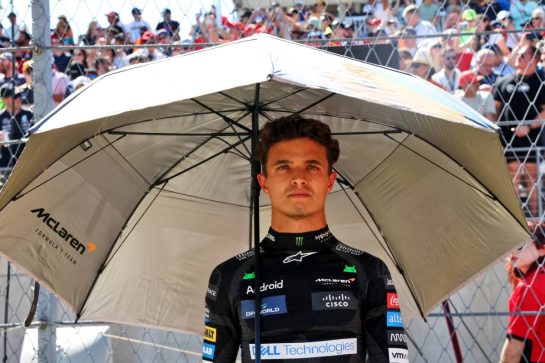 Lando Norris (GBR) McLaren on the grid.
20.10.2024. Formula 1 World Championship, Rd 19, United States Grand Prix, Austin, Texas, USA, Race Day.
- www.xpbimages.com, EMail: requests@xpbimages.com © Copyright: Rew / XPB Images