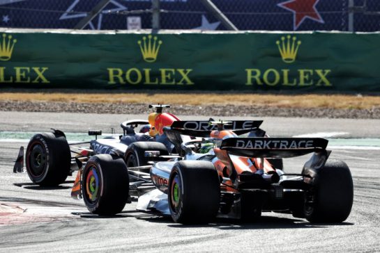Max Verstappen (NLD) Red Bull Racing RB20 and Lando Norris (GBR) McLaren MCL38 battle for position.
20.10.2024. Formula 1 World Championship, Rd 19, United States Grand Prix, Austin, Texas, USA, Race Day.
- www.xpbimages.com, EMail: requests@xpbimages.com © Copyright: Bearne / XPB Images