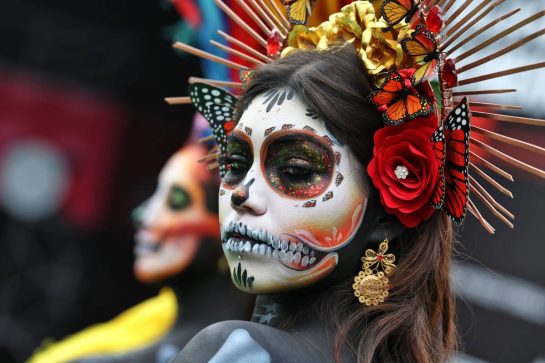 Paddock atmosphere - Day of the Dead costume wearer.
24.10.2024. Formula 1 World Championship, Rd 20, Mexican Grand Prix, Mexico City, Mexico, Preparation Day.
- www.xpbimages.com, EMail: requests@xpbimages.com © Copyright: Moy / XPB Images