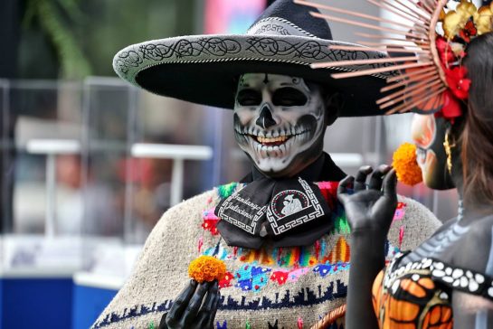 Paddock atmosphere - Day of the Dead costume wearers.
24.10.2024. Formula 1 World Championship, Rd 20, Mexican Grand Prix, Mexico City, Mexico, Preparation Day.
- www.xpbimages.com, EMail: requests@xpbimages.com © Copyright: Moy / XPB Images