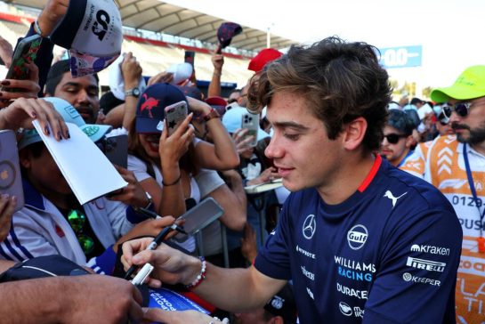 Franco Colapinto (ARG) Williams Racing with fans.
24.10.2024. Formula 1 World Championship, Rd 20, Mexican Grand Prix, Mexico City, Mexico, Preparation Day.
- www.xpbimages.com, EMail: requests@xpbimages.com © Copyright: Coates / XPB Images