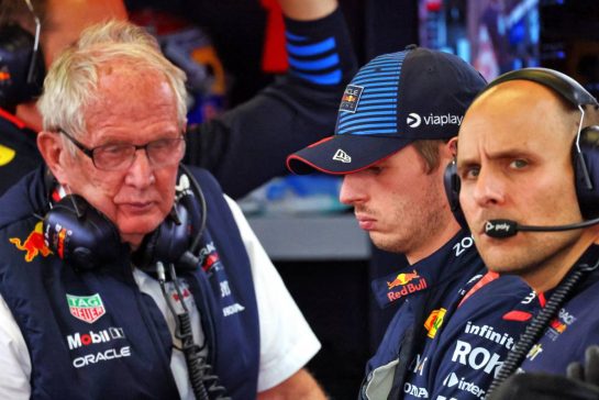 (L to R): Dr Helmut Marko (AUT) Red Bull Motorsport Consultant with Max Verstappen (NLD) Red Bull Racing.
25.10.2024. Formula 1 World Championship, Rd 20, Mexican Grand Prix, Mexico City, Mexico, Practice Day.
- www.xpbimages.com, EMail: requests@xpbimages.com © Copyright: Batchelor / XPB Images