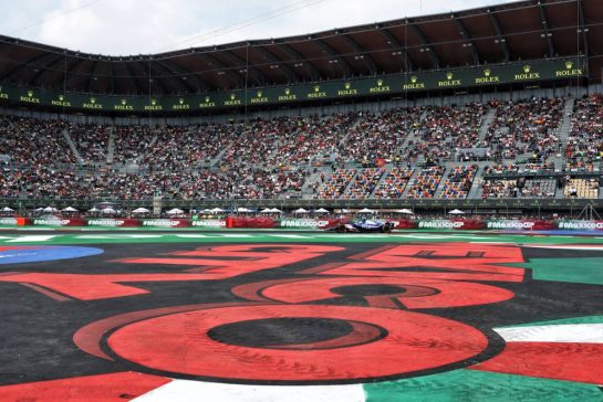 Liam Lawson (NZL) RB VCARB 01.
26.10.2024. Formula 1 World Championship, Rd 20, Mexican Grand Prix, Mexico City, Mexico, Qualifying Day.
- www.xpbimages.com, EMail: requests@xpbimages.com © Copyright: Moy / XPB Images