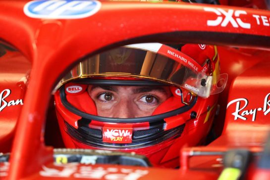 Carlos Sainz Jr (ESP) Ferrari SF-24.
01.11.2024. Formula 1 World Championship, Rd 21, Brazilian Grand Prix, Sao Paulo, Brazil, Sprint Qualifying Day.
- www.xpbimages.com, EMail: requests@xpbimages.com © Copyright: Batchelor / XPB Images