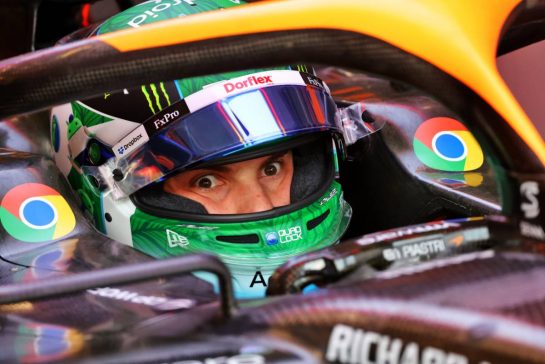 Oscar Piastri (AUS) McLaren MCL38.
01.11.2024. Formula 1 World Championship, Rd 21, Brazilian Grand Prix, Sao Paulo, Brazil, Sprint Qualifying Day.
- www.xpbimages.com, EMail: requests@xpbimages.com © Copyright: Batchelor / XPB Images