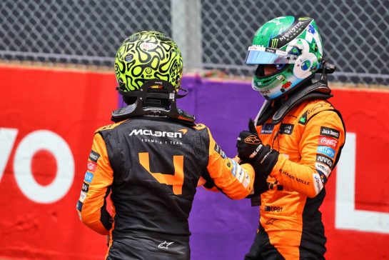 (L to R): Sprint winner Lando Norris (GBR) McLaren MCL38 celebrates with second placed Oscar Piastri (AUS) McLaren in parc ferme.
02.11.2024. Formula 1 World Championship, Rd 21, Brazilian Grand Prix, Sao Paulo, Brazil, Sprint and Qualifying Day.
- www.xpbimages.com, EMail: requests@xpbimages.com © Copyright: Batchelor / XPB Images