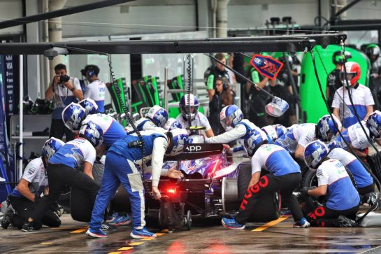 Yuki Tsunoda (JPN) RB VCARB 01 makes a pit stop.
03.11.2024. Formula 1 World Championship, Rd 21, Brazilian Grand Prix, Sao Paulo, Brazil, Race Day.
- www.xpbimages.com, EMail: requests@xpbimages.com © Copyright: Batchelor / XPB Images