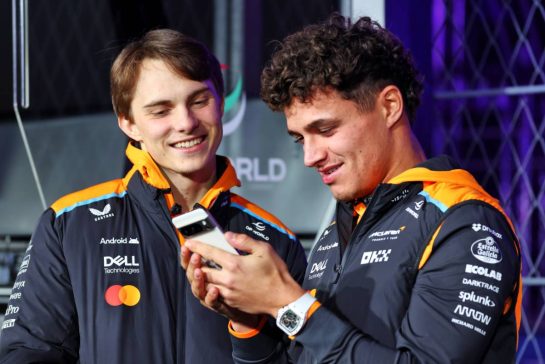 (L to R): Oscar Piastri (AUS) McLaren with team mate Lando Norris (GBR) McLaren.
20.11.2024. Formula 1 World Championship, Rd 22, Las Vegas Grand Prix, Las Vegas, Nevada, USA, Preparation Day.
- www.xpbimages.com, EMail: requests@xpbimages.com © Copyright: Batchelor / XPB Images