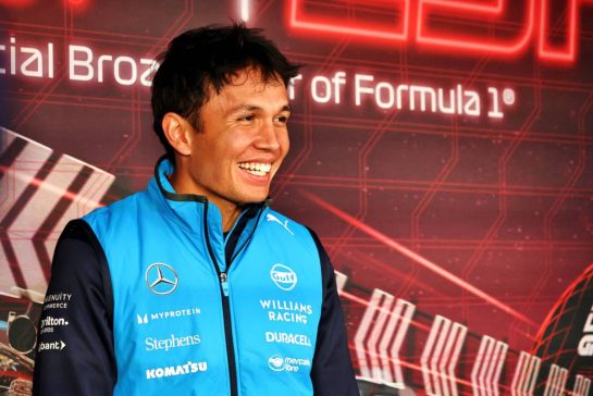 Alexander Albon (THA) Williams Racing.
20.11.2024. Formula 1 World Championship, Rd 22, Las Vegas Grand Prix, Las Vegas, Nevada, USA, Preparation Day.
- www.xpbimages.com, EMail: requests@xpbimages.com © Copyright: Moy / XPB Images