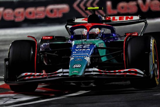 Yuki Tsunoda (JPN) RB VCARB 01.
21.11.2024. Formula 1 World Championship, Rd 22, Las Vegas Grand Prix, Las Vegas, Nevada, USA, Practice Day
- www.xpbimages.com, EMail: requests@xpbimages.com © Copyright: Charniaux / XPB Images