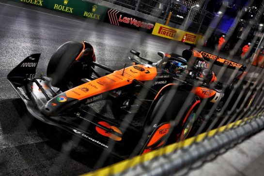 Oscar Piastri (AUS) McLaren MCL38.
21.11.2024. Formula 1 World Championship, Rd 22, Las Vegas Grand Prix, Las Vegas, Nevada, USA, Practice Day
- www.xpbimages.com, EMail: requests@xpbimages.com © Copyright: Charniaux / XPB Images