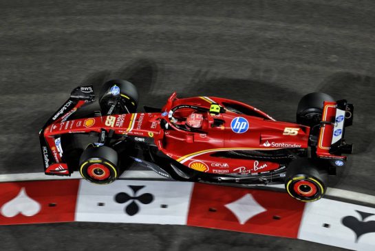 Carlos Sainz Jr (ESP) Ferrari SF-24.
21.11.2024. Formula 1 World Championship, Rd 22, Las Vegas Grand Prix, Las Vegas, Nevada, USA, Practice Day
- www.xpbimages.com, EMail: requests@xpbimages.com © Copyright: Bearne / XPB Images