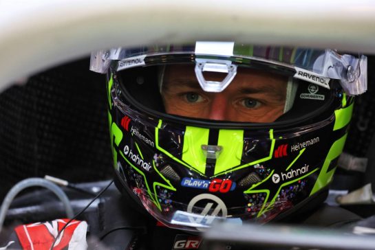 Nico Hulkenberg (GER) Haas VF-24.
22.11.2024. Formula 1 World Championship, Rd 22, Las Vegas Grand Prix, Las Vegas, Nevada, USA, Qualifying Day.
- www.xpbimages.com, EMail: requests@xpbimages.com © Copyright: Batchelor / XPB Images