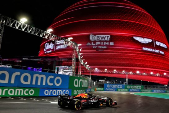Max Verstappen (NLD) Red Bull Racing RB20.
22.11.2024. Formula 1 World Championship, Rd 22, Las Vegas Grand Prix, Las Vegas, Nevada, USA, Qualifying Day.
- www.xpbimages.com, EMail: requests@xpbimages.com © Copyright: Coates / XPB Images