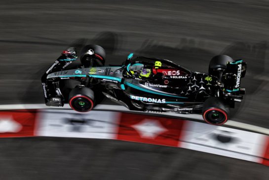 Lewis Hamilton (GBR) Mercedes AMG F1 W15.
22.11.2024. Formula 1 World Championship, Rd 22, Las Vegas Grand Prix, Las Vegas, Nevada, USA, Qualifying Day.
- www.xpbimages.com, EMail: requests@xpbimages.com © Copyright: Bearne / XPB Images