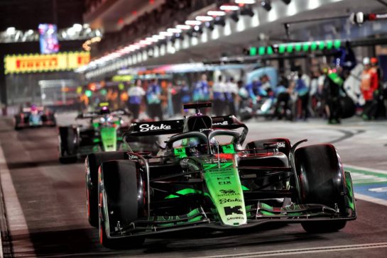 Valtteri Bottas (FIN) Sauber C44 leaves the pits.
22.11.2024. Formula 1 World Championship, Rd 22, Las Vegas Grand Prix, Las Vegas, Nevada, USA, Qualifying Day.
- www.xpbimages.com, EMail: requests@xpbimages.com © Copyright: Batchelor / XPB Images