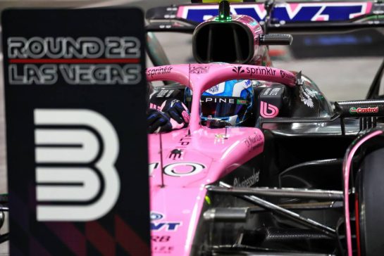 Third placed Pierre Gasly (FRA) Alpine F1 Team A524 in qualifying parc ferme.
22.11.2024. Formula 1 World Championship, Rd 22, Las Vegas Grand Prix, Las Vegas, Nevada, USA, Qualifying Day.
- www.xpbimages.com, EMail: requests@xpbimages.com © Copyright: Charniaux / XPB Images