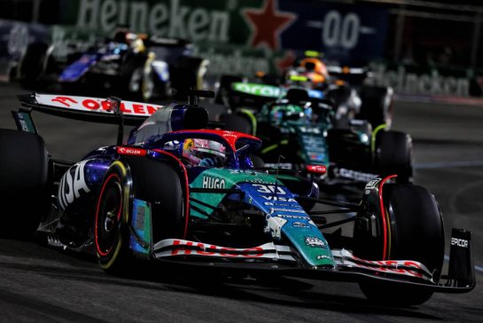 Liam Lawson (NZL) RB VCARB 01.
23.11.2024. Formula 1 World Championship, Rd 22, Las Vegas Grand Prix, Las Vegas, Nevada, USA, Race Day.
- www.xpbimages.com, EMail: requests@xpbimages.com © Copyright: Charniaux / XPB Images