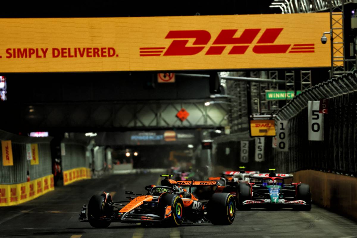 Lando Norris (GBR) McLaren MCL38. 23.11.2024. Formula 1 World Championship, Rd 22, Las Vegas Grand Prix, Las Vegas, Nevada, USA, Race Day. - www.xpbimages.com, EMail: requests@xpbimages.com © Copyright: Coates / XPB Images