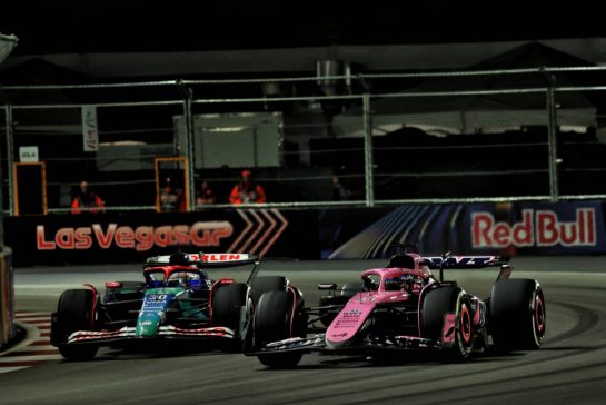 Liam Lawson (NZL) RB VCARB 01 and Esteban Ocon (FRA) Alpine F1 Team A524 battle for position.
23.11.2024. Formula 1 World Championship, Rd 22, Las Vegas Grand Prix, Las Vegas, Nevada, USA, Race Day.
- www.xpbimages.com, EMail: requests@xpbimages.com © Copyright: Coates / XPB Images