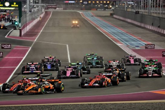 Oscar Piastri (AUS) McLaren MCL38 at the start of Sprint.
30.11.2024. Formula 1 World Championship, Rd 23, Qatar Grand Prix, Doha, Qatar, Sprint and Qualifying Day.
- www.xpbimages.com, EMail: requests@xpbimages.com © Copyright: Moy / XPB Images