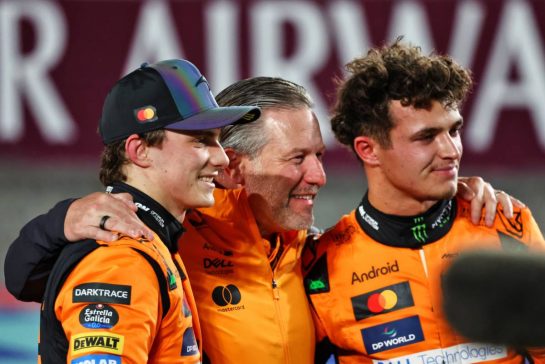 (L to R): Sprint winner Oscar Piastri (AUS) McLaren in parc ferme with Zak Brown (USA) McLaren Executive Director and second placed team mate Lando Norris (GBR) McLaren.
30.11.2024. Formula 1 World Championship, Rd 23, Qatar Grand Prix, Doha, Qatar, Sprint and Qualifying Day.
- www.xpbimages.com, EMail: requests@xpbimages.com © Copyright: Charniaux / XPB Images