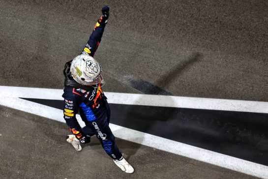 Max Verstappen (NLD) Red Bull Racing celebrates his pole position in qualifying parc ferme.
30.11.2024. Formula 1 World Championship, Rd 23, Qatar Grand Prix, Doha, Qatar, Sprint and Qualifying Day.
- www.xpbimages.com, EMail: requests@xpbimages.com © Copyright: Moy / XPB Images