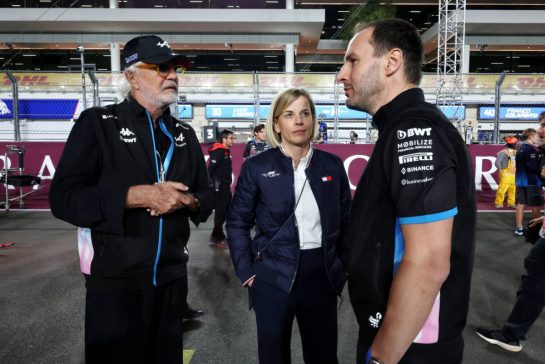 (L to R): Flavio Briatore (ITA) Alpine F1 Team Executive Advisor with Susie Wolff (GBR) F1 Academy Managing Director and Oliver Oakes (GBR) Alpine F1 Team Team Principal on the grid.
30.11.2024. FIA Formula Academy, Rd 6, Race 1, Losail International Circuit, Doha, Qatar, Saturday.
- www.xpbimages.com, EMail: requests@xpbimages.com Copyright: XPB Images