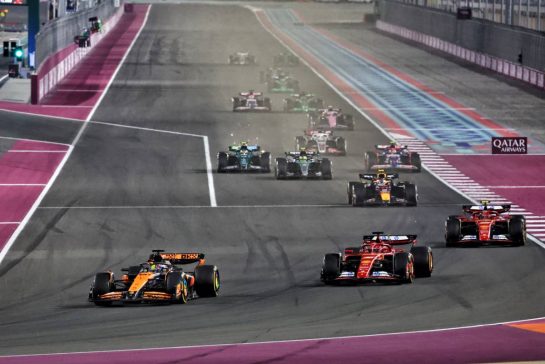 Oscar Piastri (AUS) McLaren MCL38.
01.12.2024. Formula 1 World Championship, Rd 23, Qatar Grand Prix, Doha, Qatar, Race Day.
- www.xpbimages.com, EMail: requests@xpbimages.com © Copyright: Charniaux / XPB Images