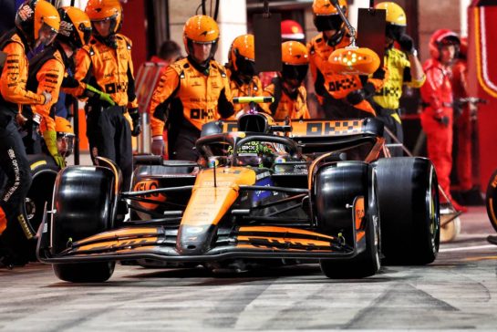 Lando Norris (GBR) McLaren MCL38 makes a pit stop.
01.12.2024. Formula 1 World Championship, Rd 23, Qatar Grand Prix, Doha, Qatar, Race Day.
- www.xpbimages.com, EMail: requests@xpbimages.com © Copyright: Charniaux / XPB Images