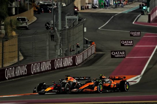 Max Verstappen (NLD) Red Bull Racing RB20 and Lando Norris (GBR) McLaren MCL38 battle for position.
01.12.2024. Formula 1 World Championship, Rd 23, Qatar Grand Prix, Doha, Qatar, Race Day.
- www.xpbimages.com, EMail: requests@xpbimages.com © Copyright: Coates / XPB Images