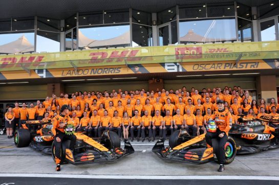 (L to R): Lando Norris (GBR) McLaren and Oscar Piastri (AUS) McLaren at a team photograph.
05.12.2024. Formula 1 World Championship, Rd 24, Abu Dhabi Grand Prix, Yas Marina Circuit, Abu Dhabi, Preparation Day.
- www.xpbimages.com, EMail: requests@xpbimages.com © Copyright: Bearne / XPB Images