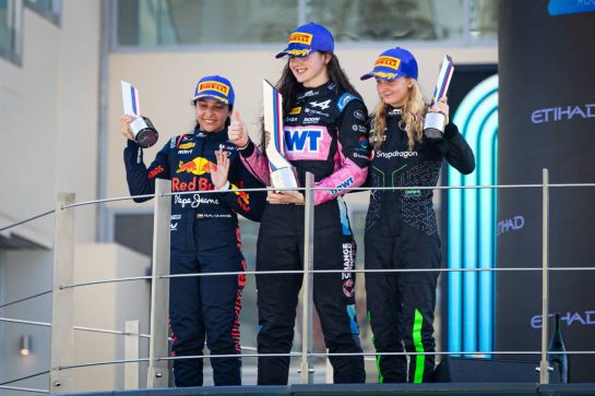 The podium (L to R): Hamda Al Qubaisi (UAE) MP Motorsport, second; Abbi Pulling (GBR) Rodin Motorsport, race winner; Doriane Pin (FRA) Prema Racing, third.
21.09.2024. FIA Formula Academy, Rd 7, Race 1, Yas Marina Circuit, Abu Dhabi, Saturday.
- www.xpbimages.com, EMail: requests@xpbimages.com Copyright: XPB Images