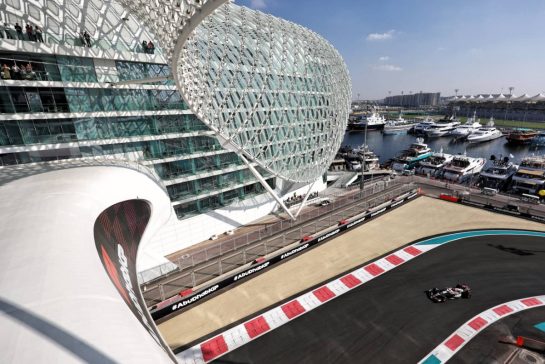 Kevin Magnussen (DEN) Haas VF-24.
07.12.2024. Formula 1 World Championship, Rd 24, Abu Dhabi Grand Prix, Yas Marina Circuit, Abu Dhabi, Qualifying Day.
- www.xpbimages.com, EMail: requests@xpbimages.com © Copyright: Moy / XPB Images
